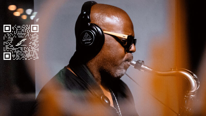 Shaddow and Dayna Light Circles